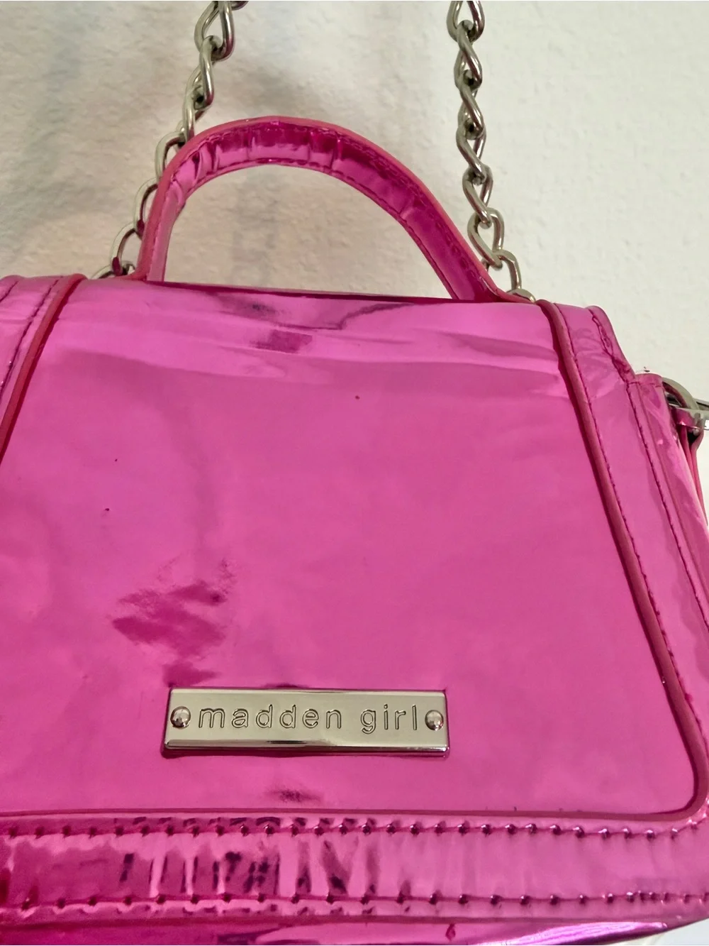 Madden Girl Metallic Pink Mini Crossbody Bag Set W/ Chain Accent and Coin Pouch